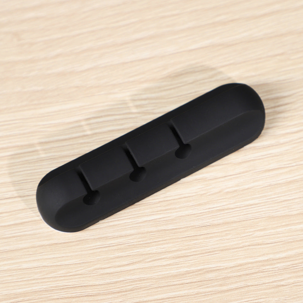 Silicone cable organizer for desk wire management
Magnetic plug holder for cables
Multi-port silicone wire organizer